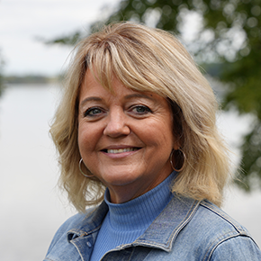 Dr. Peter Williamson