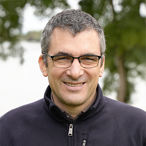 Dr. Peter Williamson